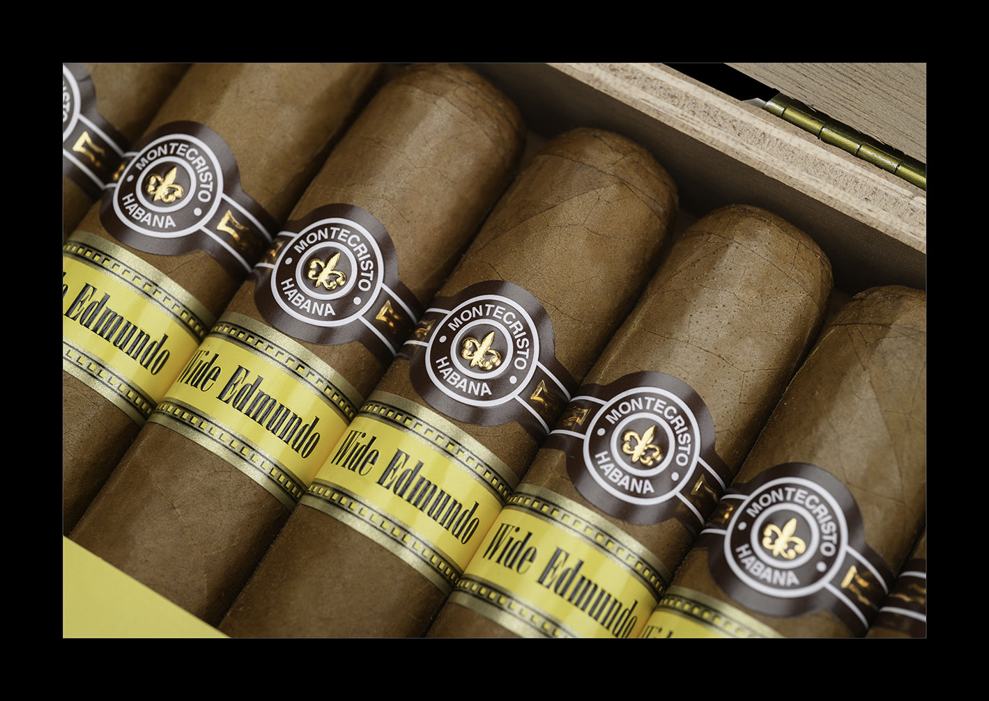 Montecristo Wide Edmundo Box of 10