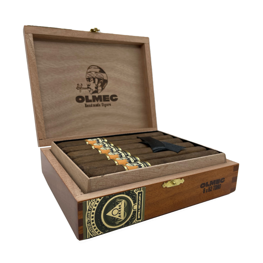 Foundation Olmec Claro Toro Box of 12