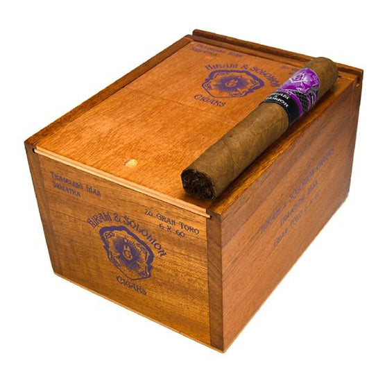 Hiram & Solomon Traveling Man Toro Box of 20
