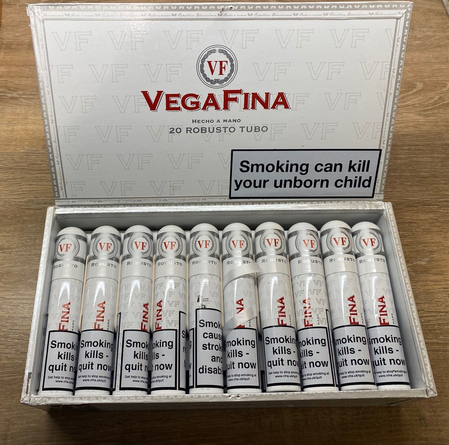 VegaFina Robusto Box of 10