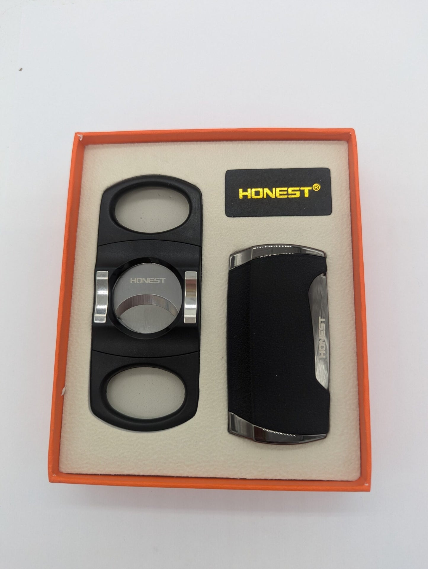 MT3018 Honest lighter and cigar cutter set